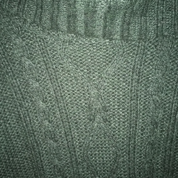 Beautiful cable cowlneck sweater! - Picture 2 of 3